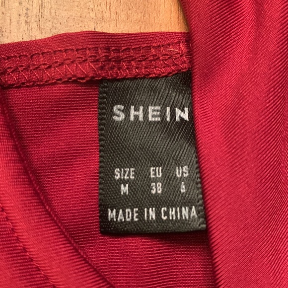 Medium SHEIN Fashion Top - Red - Picture 3 of 3